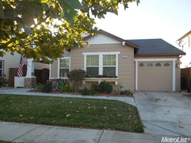 3343 Dewar Ln, Turlock, CA 95382 photo 2