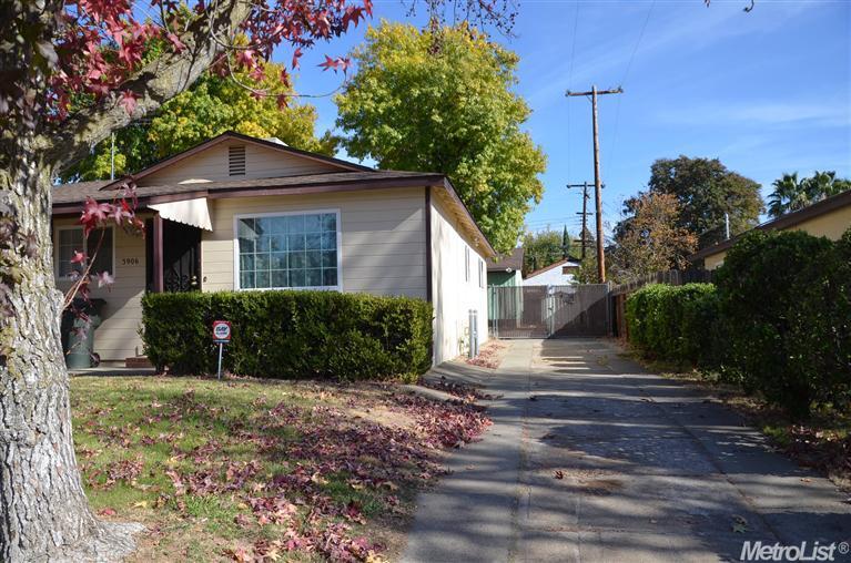3906 Horton Ln, Carmichael, CA 95608 photo 2