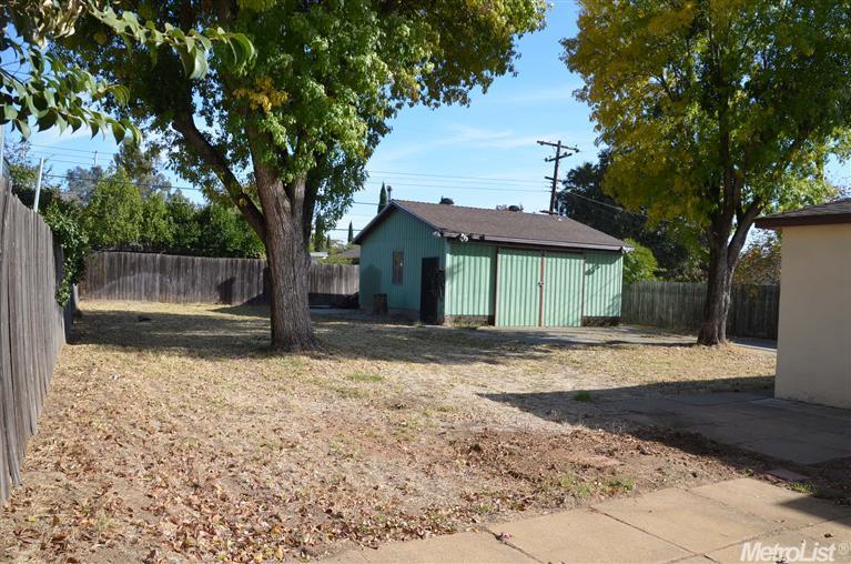 3906 Horton Ln, Carmichael, CA 95608 photo 13