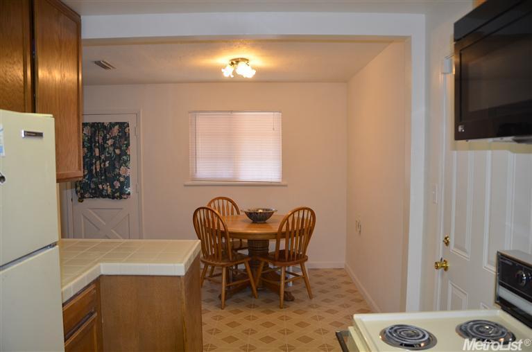3906 Horton Ln, Carmichael, CA 95608 photo 6