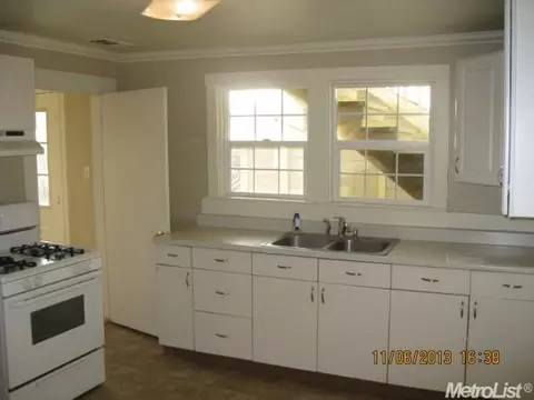 741 S Main St, Manteca, CA 95337 photo 3