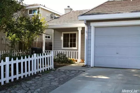 4330 Atlantis Dr, Davis, CA 95618 photo 2