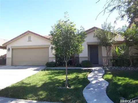 2104 St Peters St, Modesto, CA 95355 photo 1