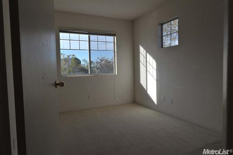 1294 Sunpeak Ln, Tracy, CA 95376 photo 9