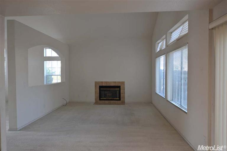 1294 Sunpeak Ln, Tracy, CA 95376 photo 5