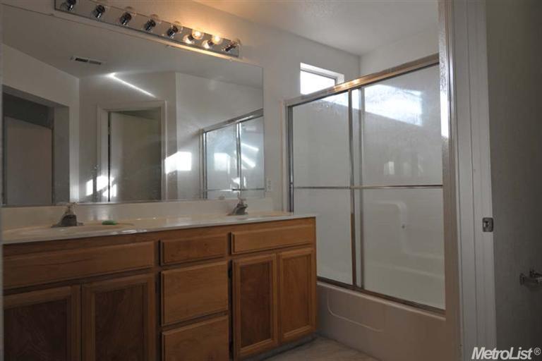 1294 Sunpeak Ln, Tracy, CA 95376 photo 14