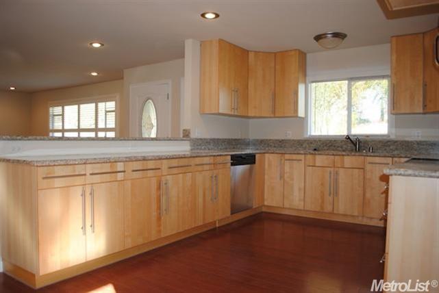 3445 Garfield Ave, Carmichael, CA 95608 photo 8