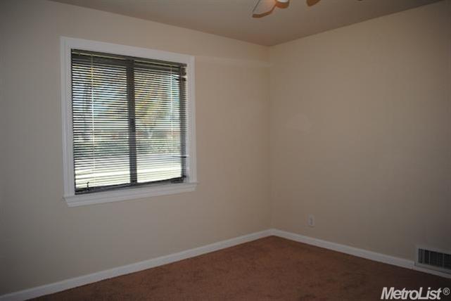 3445 Garfield Ave, Carmichael, CA 95608 photo 17