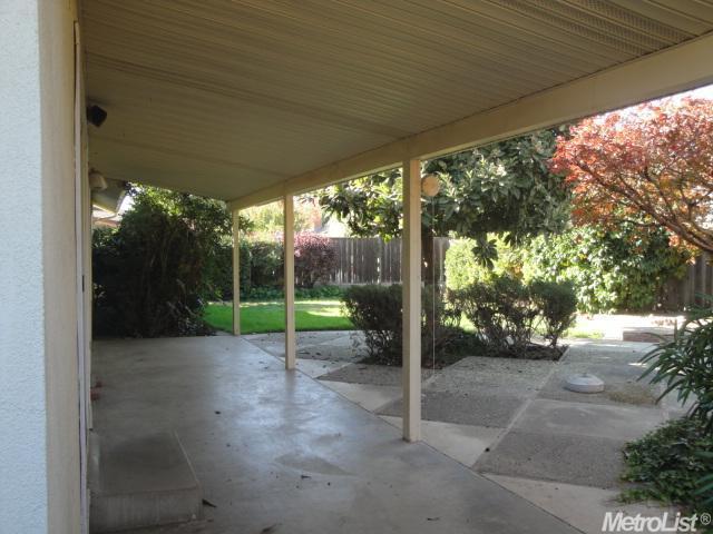 1601 Crestview Dr, Modesto, CA 95355 photo 11