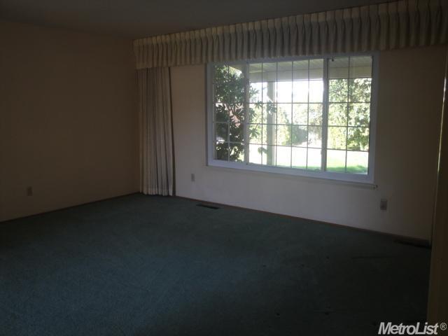 1601 Crestview Dr, Modesto, CA 95355 photo 5