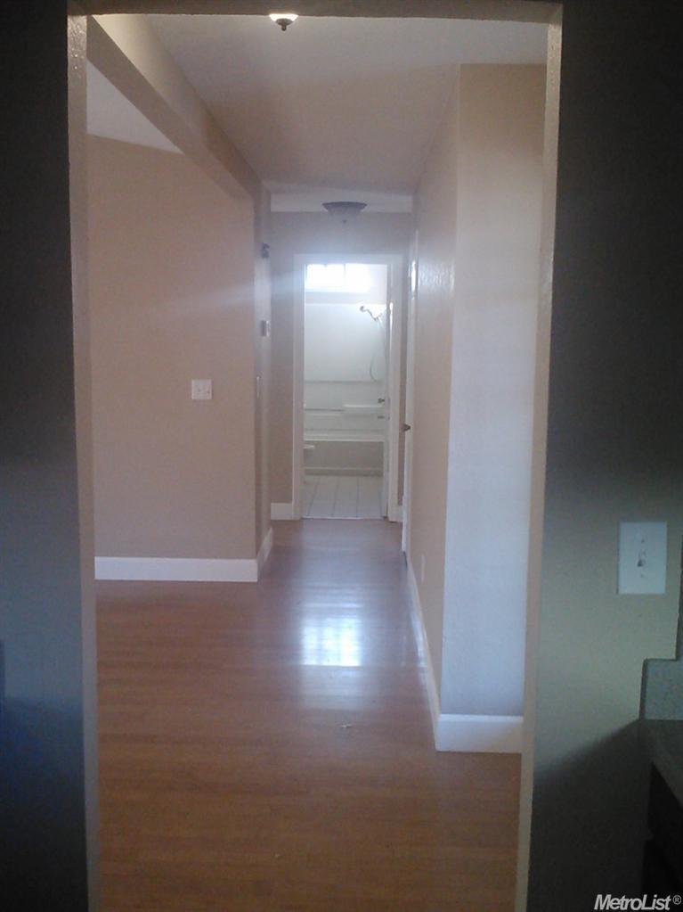 929 Arambel, Patterson, CA 95363 photo 16