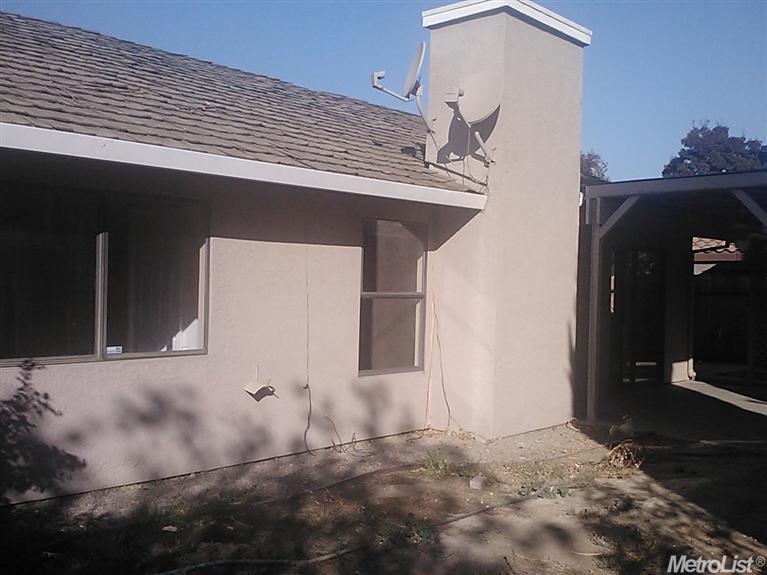 929 Arambel, Patterson, CA 95363 photo 25