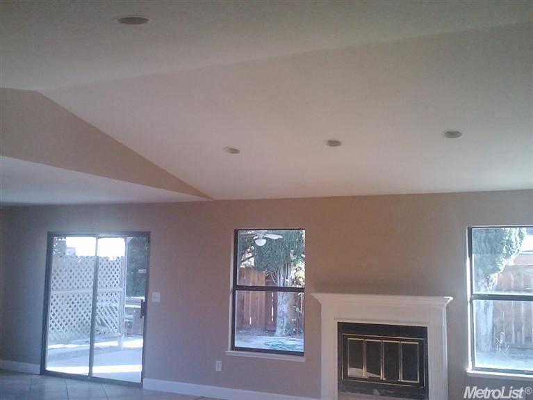 929 Arambel, Patterson, CA 95363 photo 14