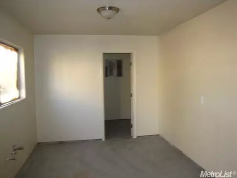 26546 E Riv, Escalon, CA 95320 photo 14