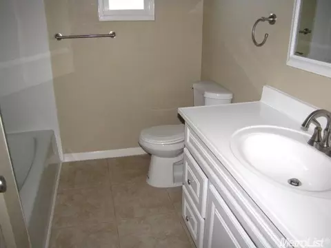 26546 E Riv, Escalon, CA 95320 photo 12