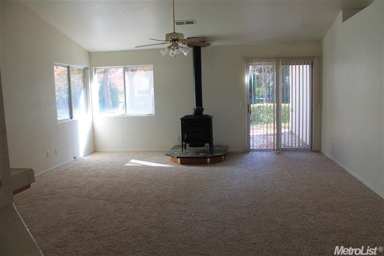 3698 Avocet Ct, Merced, CA 95340 photo 2