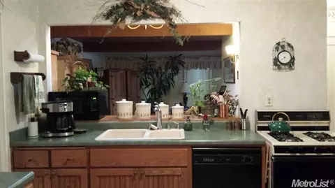 950 El Vecino Ave, Modesto, CA 95350 photo 3