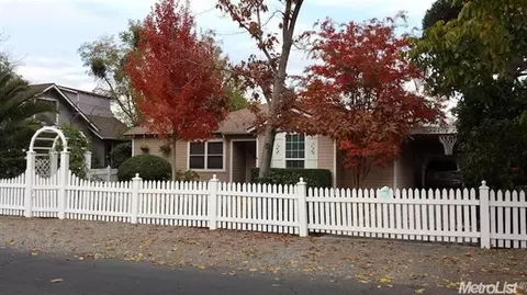 950 El Vecino Ave, Modesto, CA 95350 photo 1
