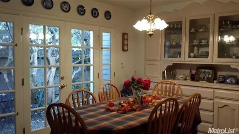 950 El Vecino Ave, Modesto, CA 95350 photo 2