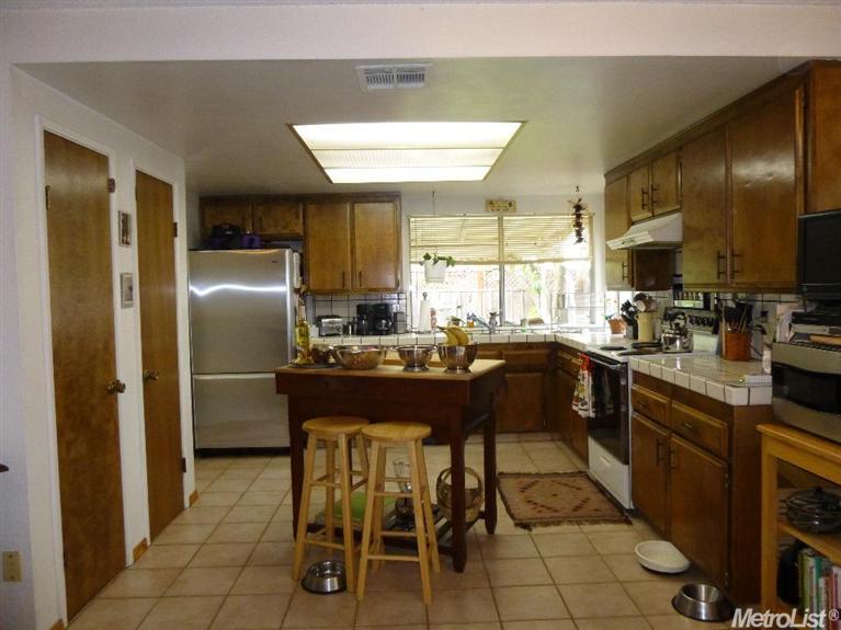 1717 Woolston Way, Modesto, CA 95355 photo 6