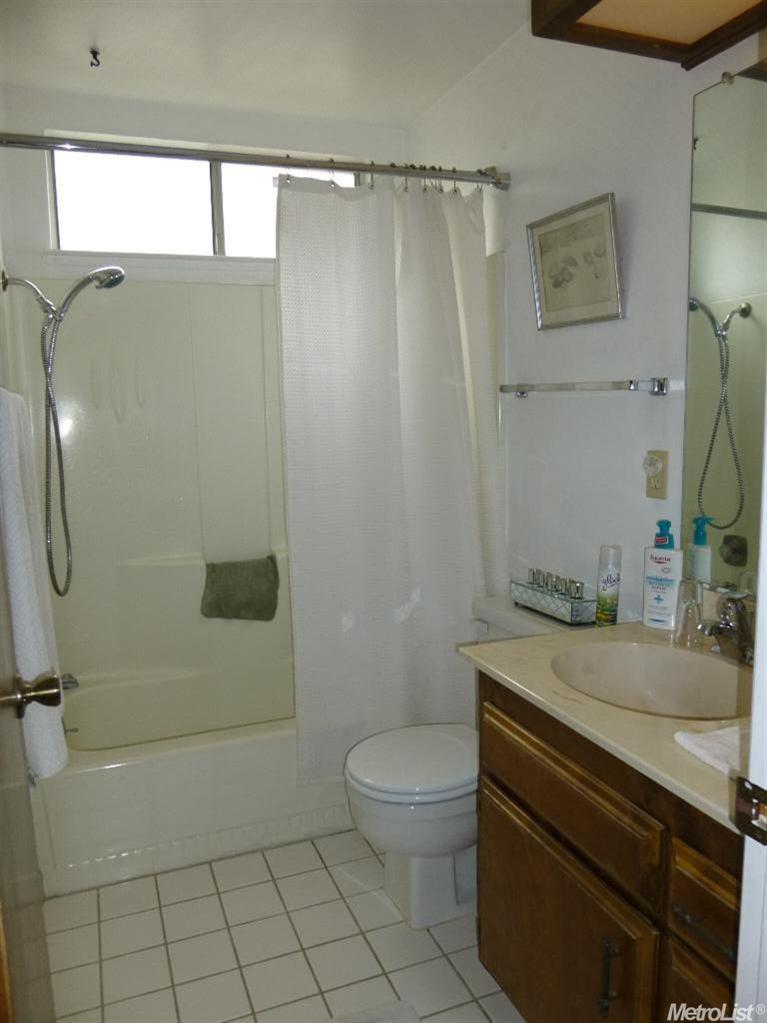 1717 Woolston Way, Modesto, CA 95355 photo 8