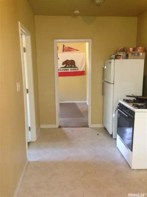 822 3 Rd St, Modesto, CA 95351 photo 6