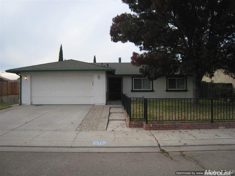 819 Buchanon Ln, Manteca, CA 95336 photo 1