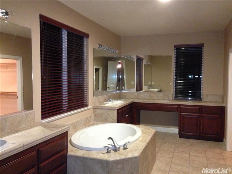 768 Bluestone Cir, Folsom, CA 95630 photo 5