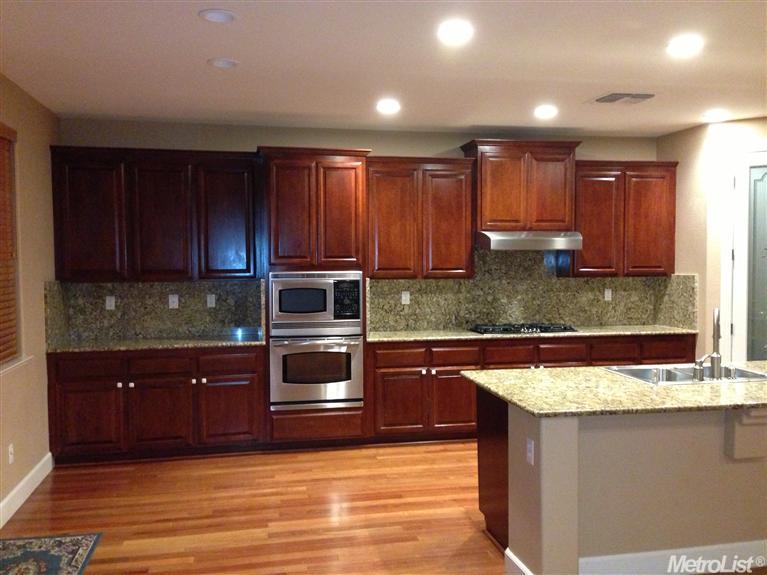 768 Bluestone Cir, Folsom, CA 95630 photo 2