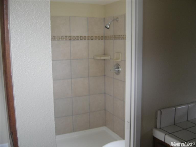 2717 Canyon Dr, Modesto, CA 95351 photo 9