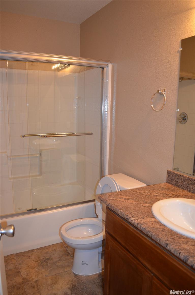 447 Shilling Ave, Lathrop, CA 95330 photo 12