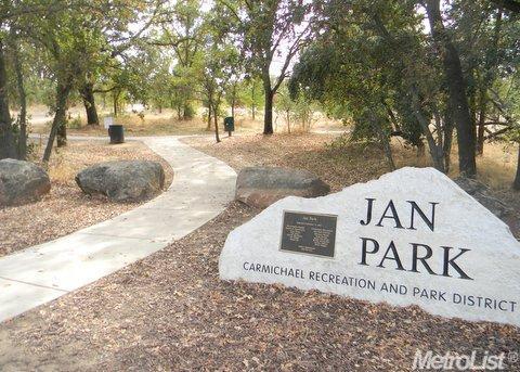 4305 Jan Dr, Carmichael, CA 95608 photo 2