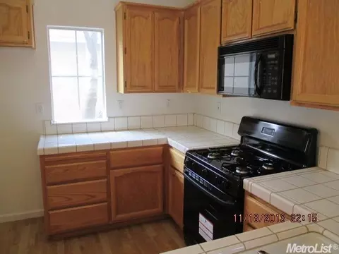 655 Balcombe Ct, Folsom, CA 95630 photo 3