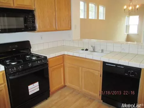 655 Balcombe Ct, Folsom, CA 95630 photo 4