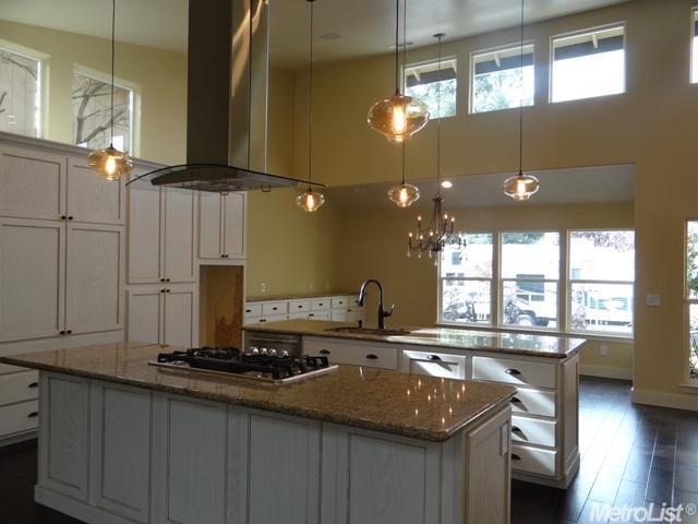 3308 Oak Stream Ct, Carmichael, CA 95608 photo 4