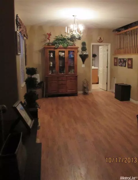 154 Ridgeview Dr, Tracy, CA 95377 photo 4