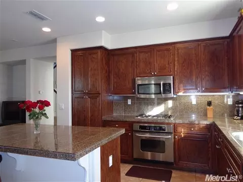 3025 Omega Way, Modesto, CA 95355 photo 8