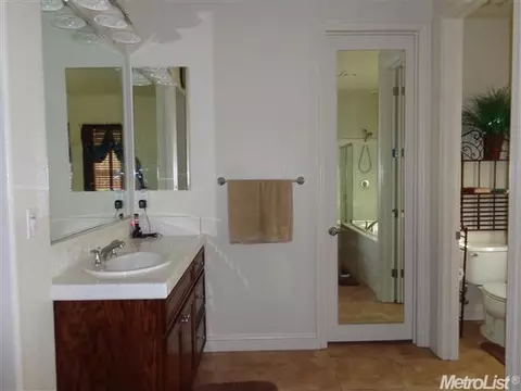 3025 Omega Way, Modesto, CA 95355 photo 17