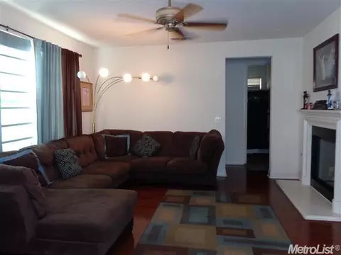 3025 Omega Way, Modesto, CA 95355 photo 3