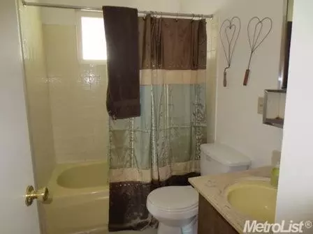 2792 Belmont Dr, Davis, CA 95618 photo 7