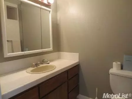 2792 Belmont Dr, Davis, CA 95618 photo 8