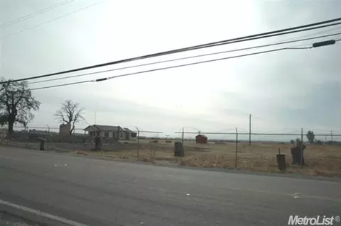 6712 W Linne Rd, Tracy, CA 95304 photo 2