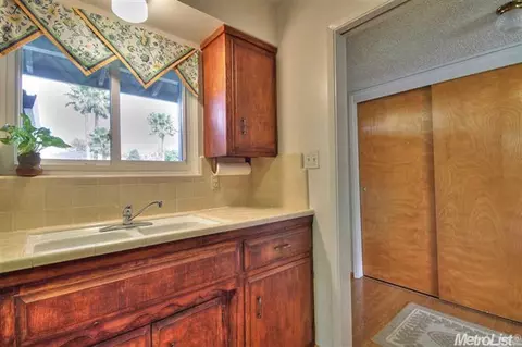 5704 Nonnie Ave, Sacramento, CA 95841 photo 13