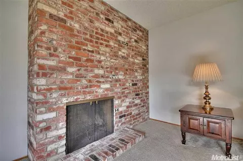 5704 Nonnie Ave, Sacramento, CA 95841 photo 5