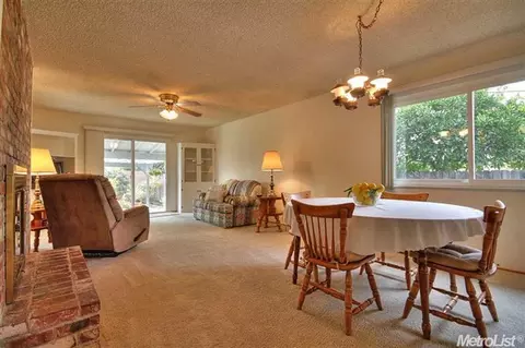 5704 Nonnie Ave, Sacramento, CA 95841 photo 6