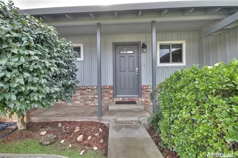 5704 Nonnie Ave, Sacramento, CA 95841 photo 2