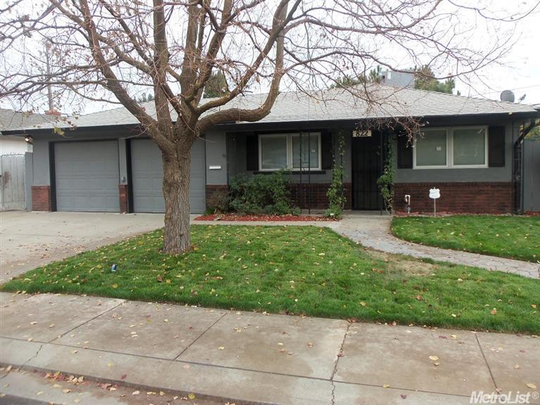 822 Ralph Ave, Manteca, CA 95336 photo 1