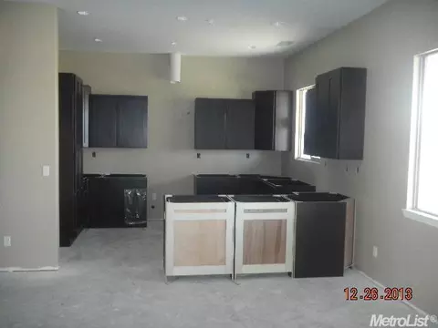 6431 Foote Rd, Ceres, CA 95307 photo 2