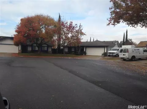 1717 Jenner Cir, Modesto, CA 95351 photo 2