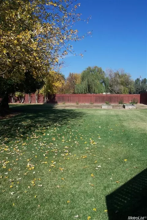 11247 Boessow Rd, Galt, CA 95632 photo 18